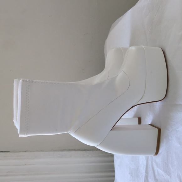 Everleigh White Stretch Platform Boots - Picture 2 of 6